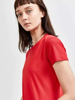 Craft Sportswear T-Shirts & Tröjor|Träning^ADV Essence SS Slim Tee W Bright Red