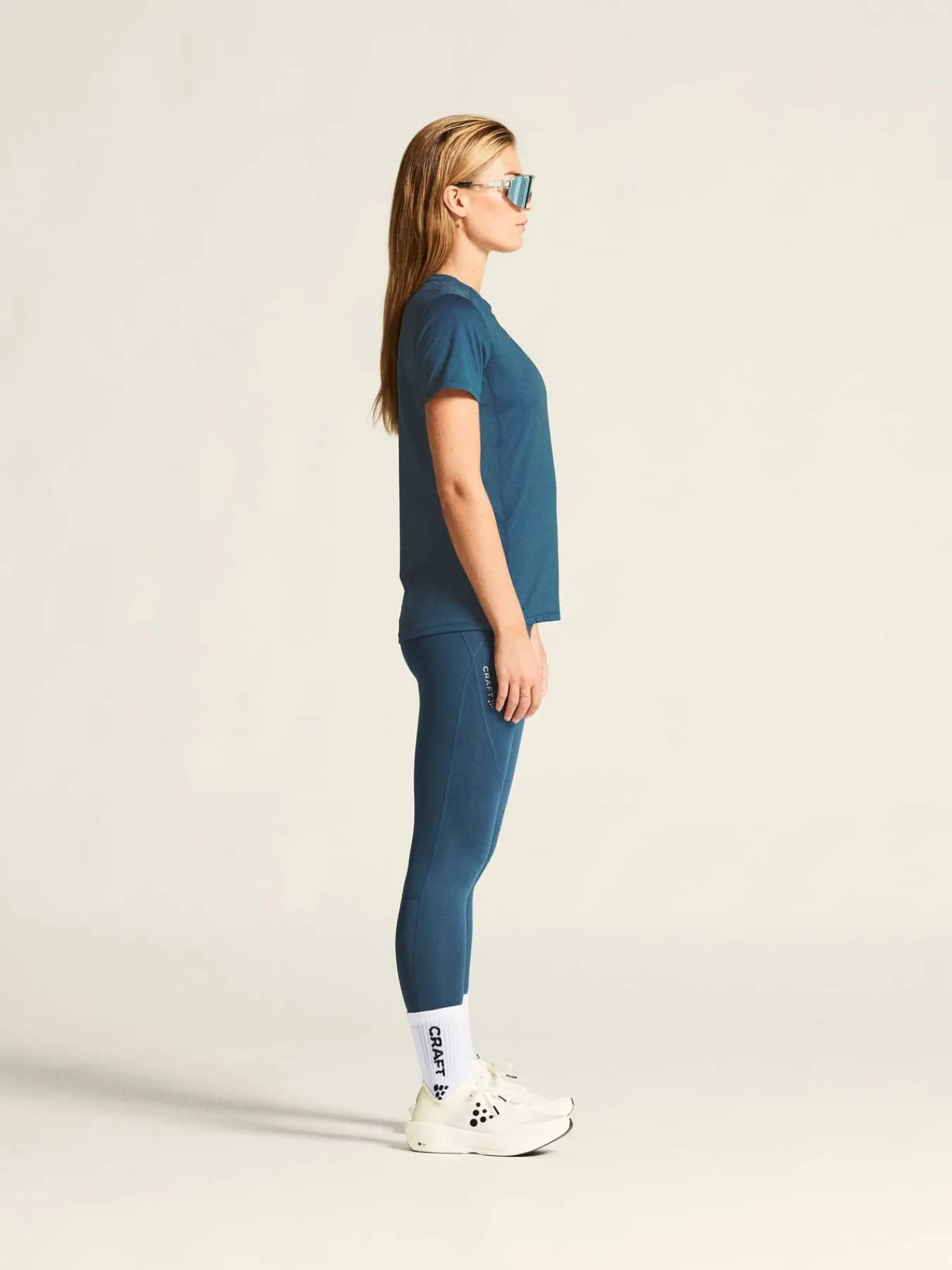 Craft Sportswear T-Shirts & Tröjor|Träning^ADV Essence SS Tee 2 W Ensign