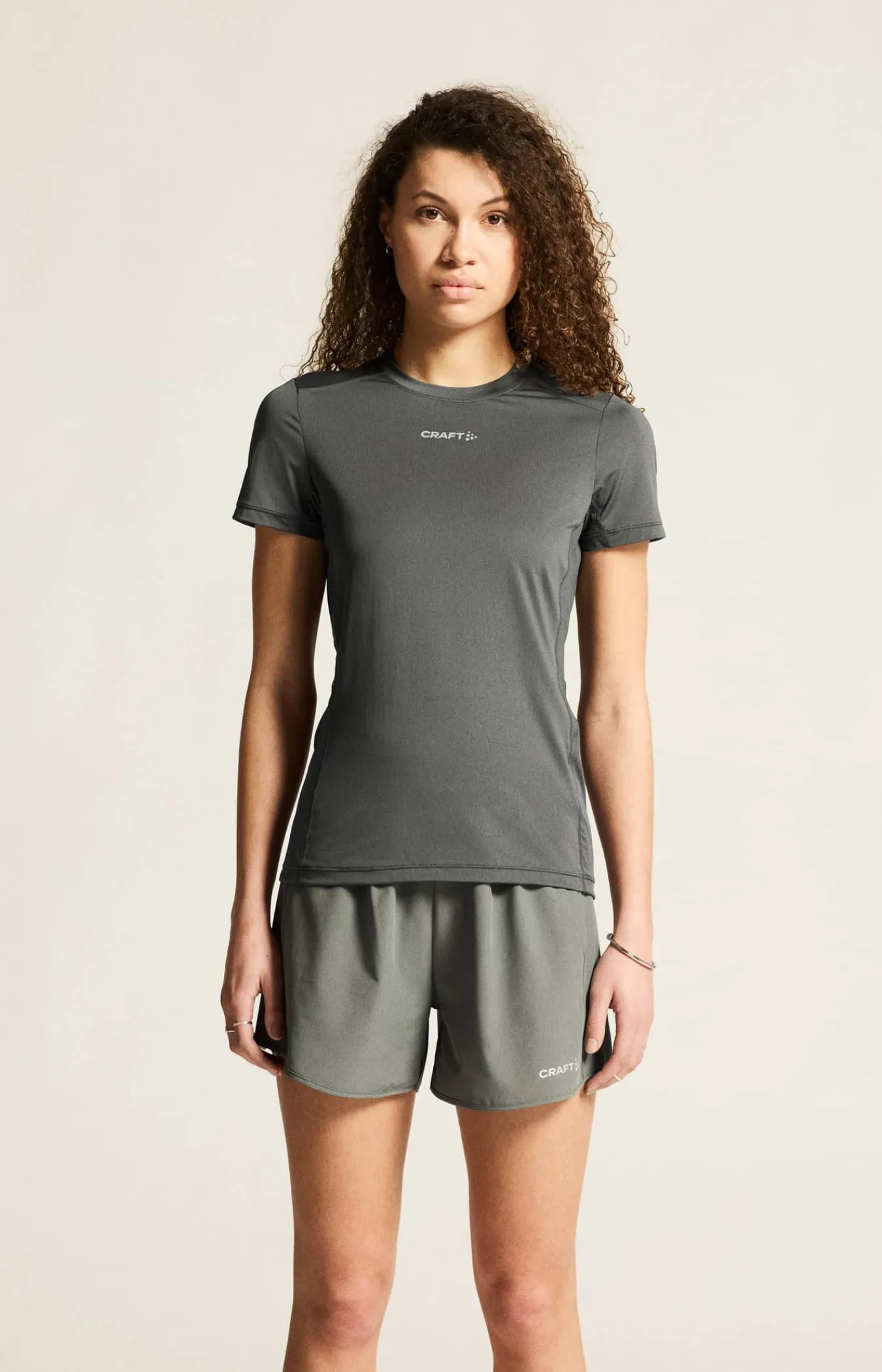 Craft Sportswear T-Shirts & Tröjor|Träning^ADV Essence SS Tee 2 W Granite