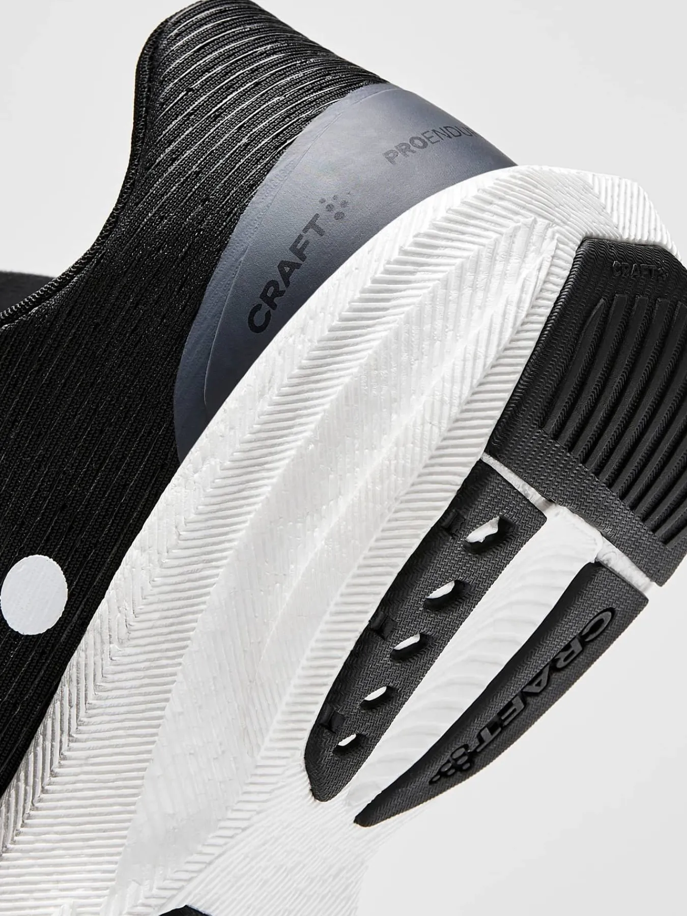 Craft Sportswear Vägskor|Alla Löparskor^PRO Endur Distance W Black-White