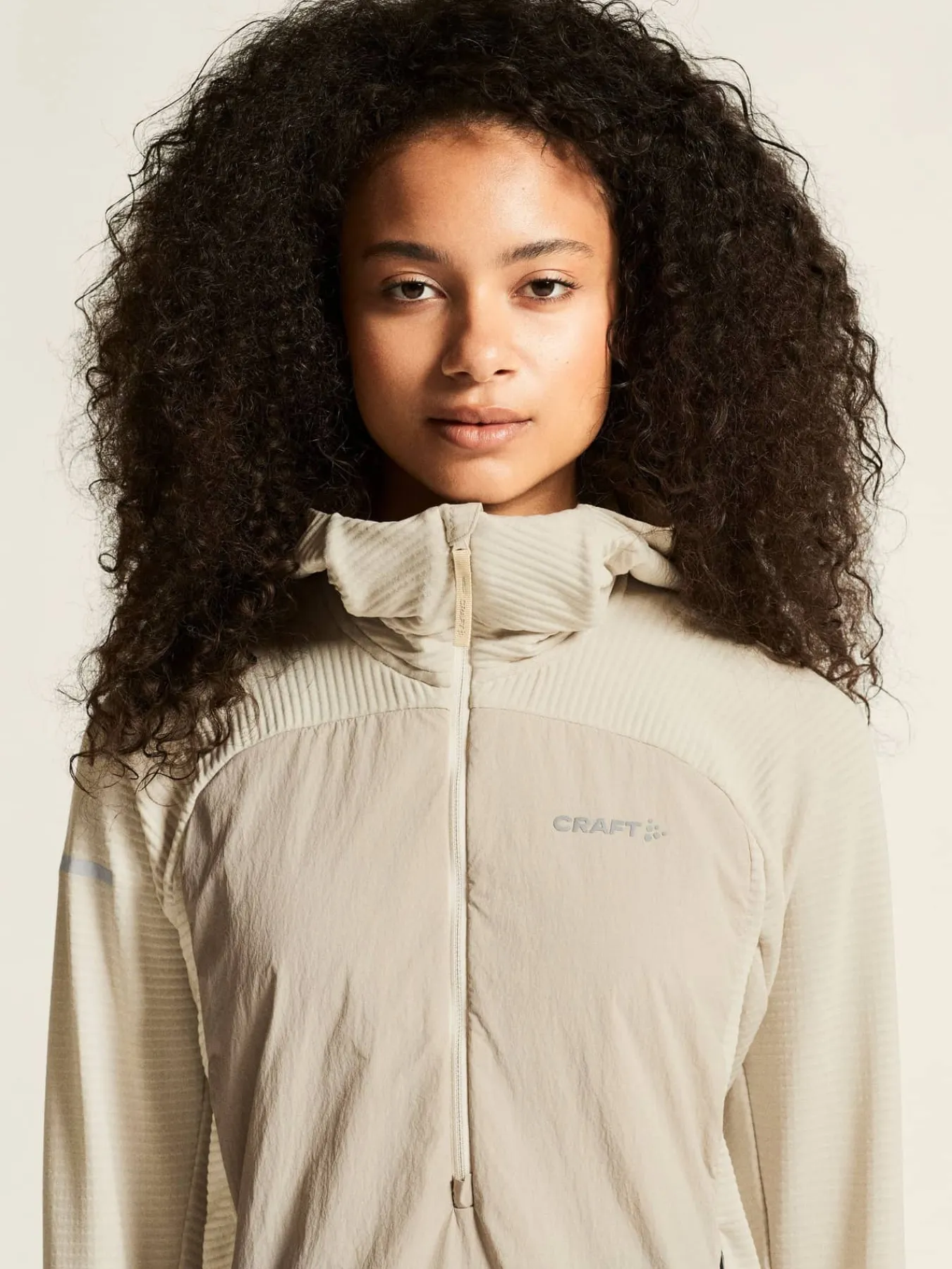 Craft Sportswear Jackor & Västar^SubZ Light Hood Sweater W Plaster